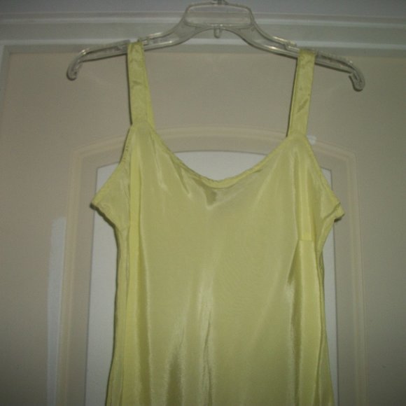 CHARMING CHARTRUSE RAYON CAMI ONE SIZE - Picture 2 of 5